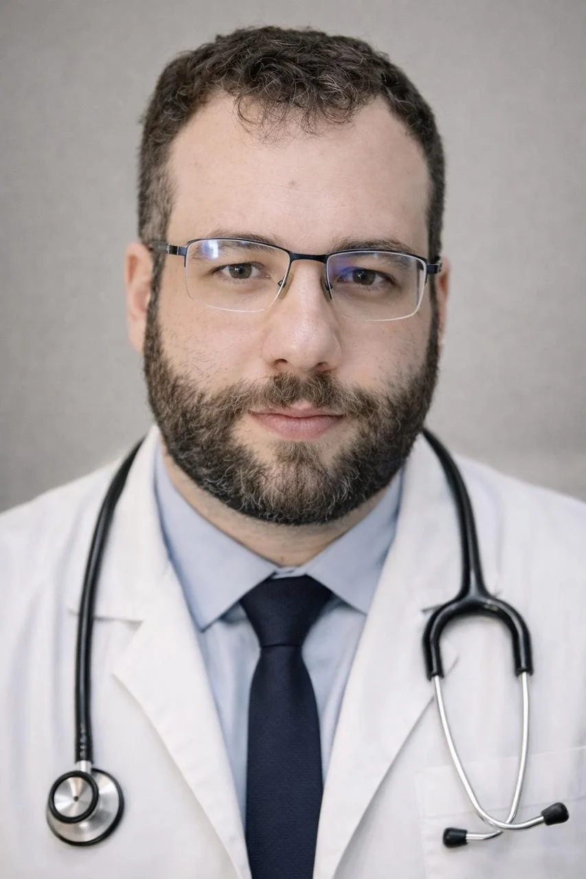 Dr. Adrison Machado Ortega